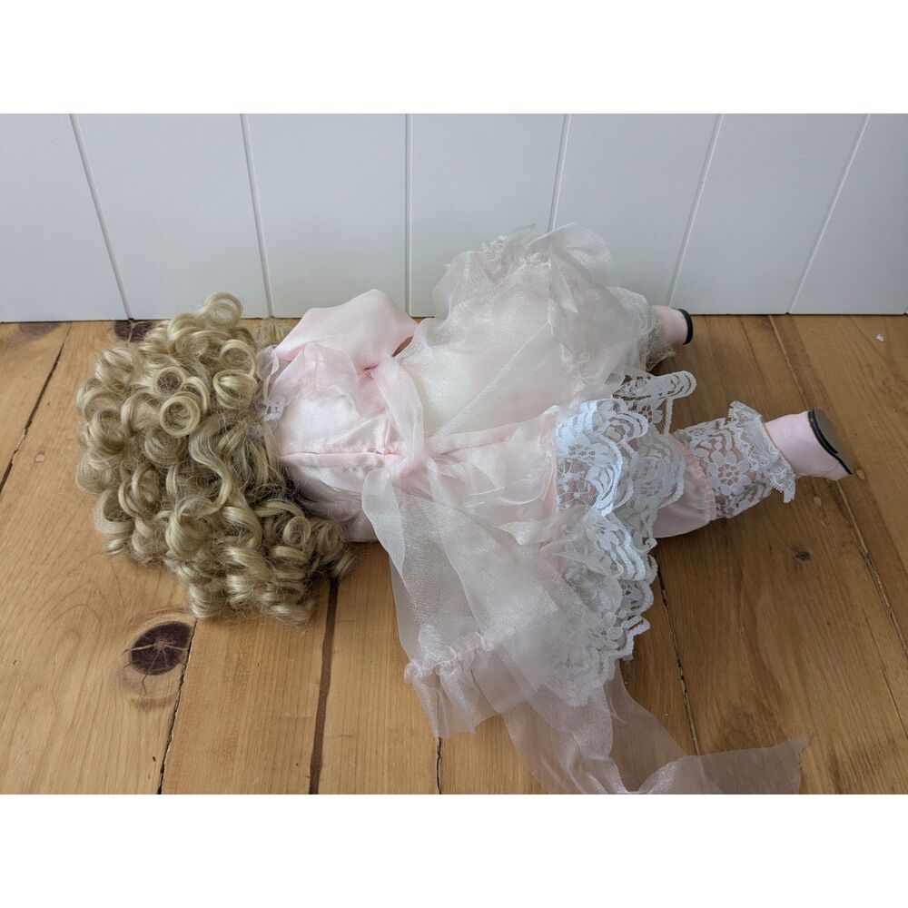 Annelise's Musical Ride Doll from The Hamilton Collection - DOLL ONLY - Picture 2 of 7